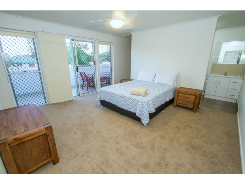 4 Jeffrey Court, Agnes Water QLD 4677