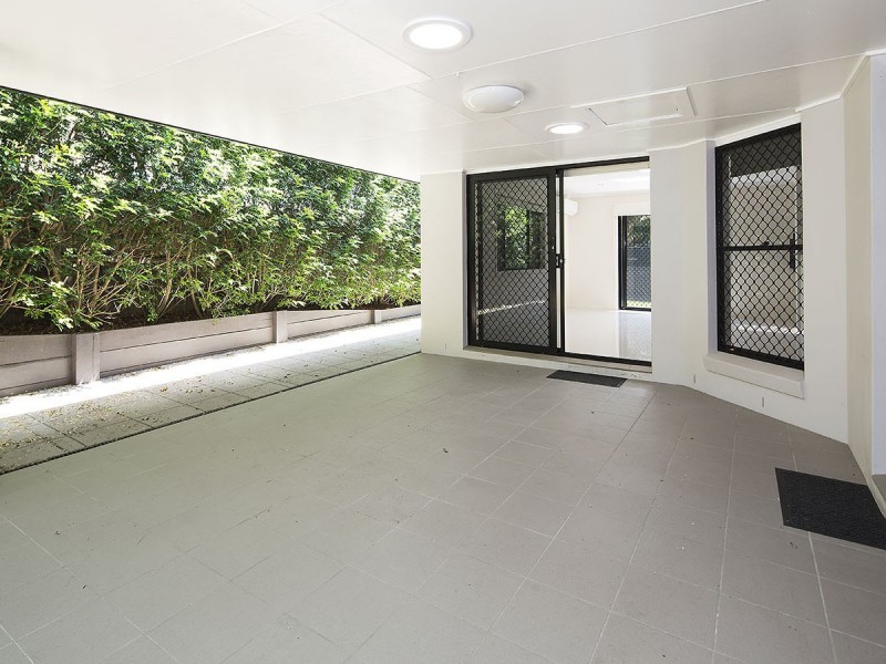 16 Glyn Street, Coorparoo QLD 4151