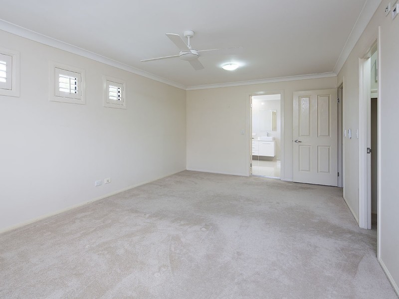 16 Glyn Street, Coorparoo QLD 4151