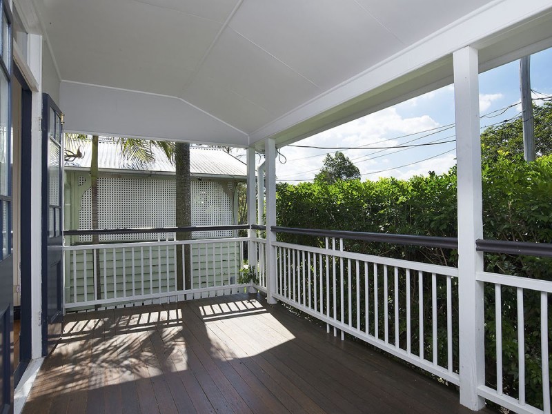 72 Lewin Street, Bardon QLD 4065
