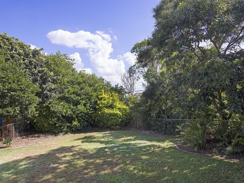 72 Lewin Street, Bardon QLD 4065