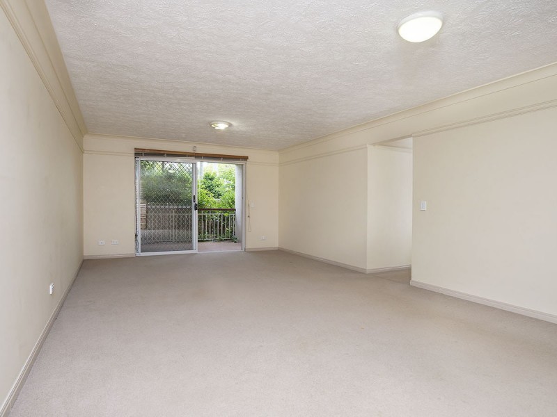 1/85 Kitchener Street, Coorparoo QLD 4151