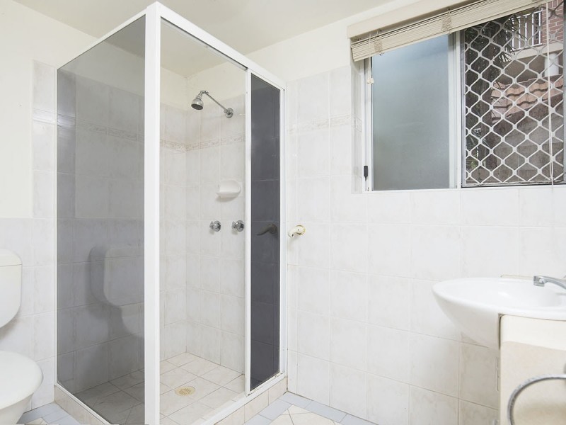 1/85 Kitchener Street, Coorparoo QLD 4151