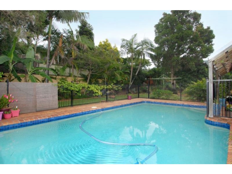 433 Nursery Road, Holland Park QLD 4121