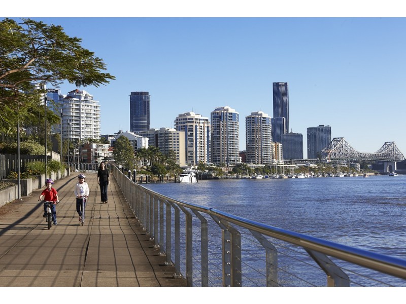 16 Potts Street, East Brisbane QLD 4169