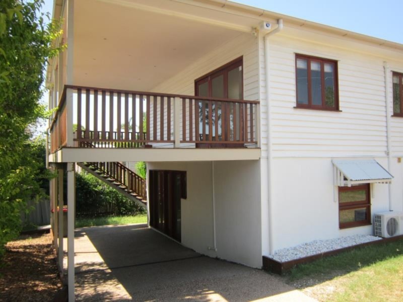 57 Molloy Road, Cannon Hill QLD 4170