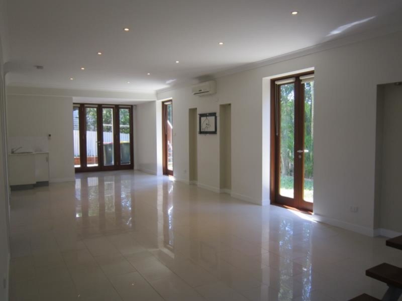 57 Molloy Road, Cannon Hill QLD 4170