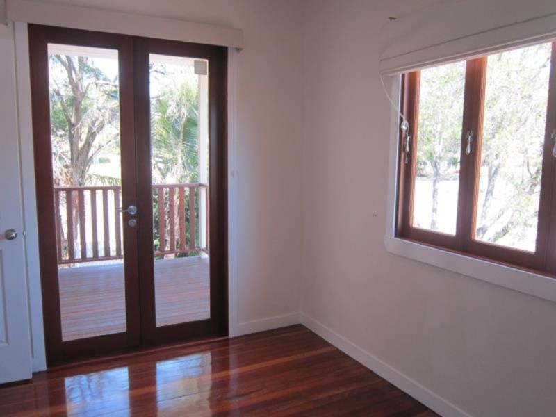 57 Molloy Road, Cannon Hill QLD 4170