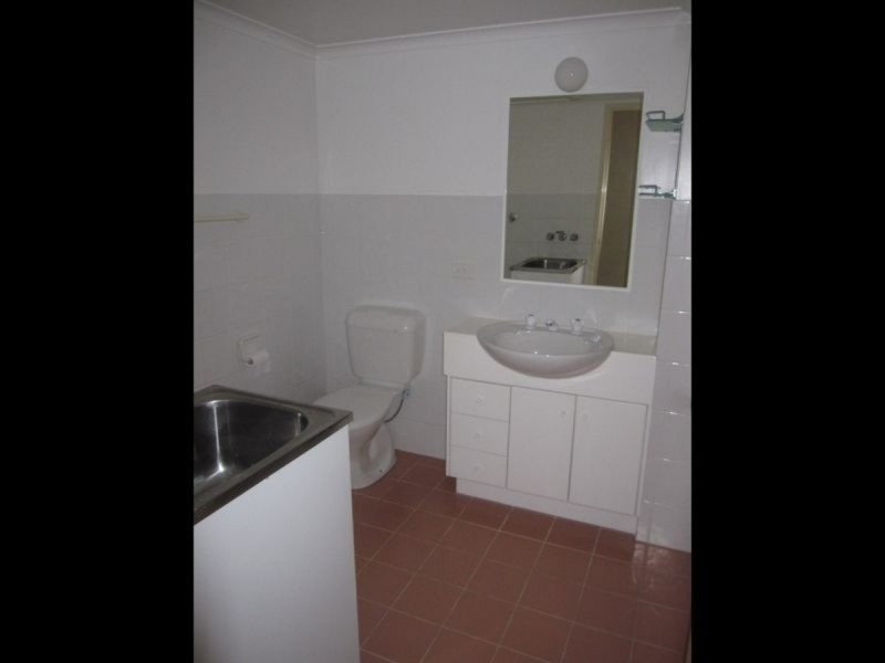 2/37 Ninth Avenue, Coorparoo QLD 4151