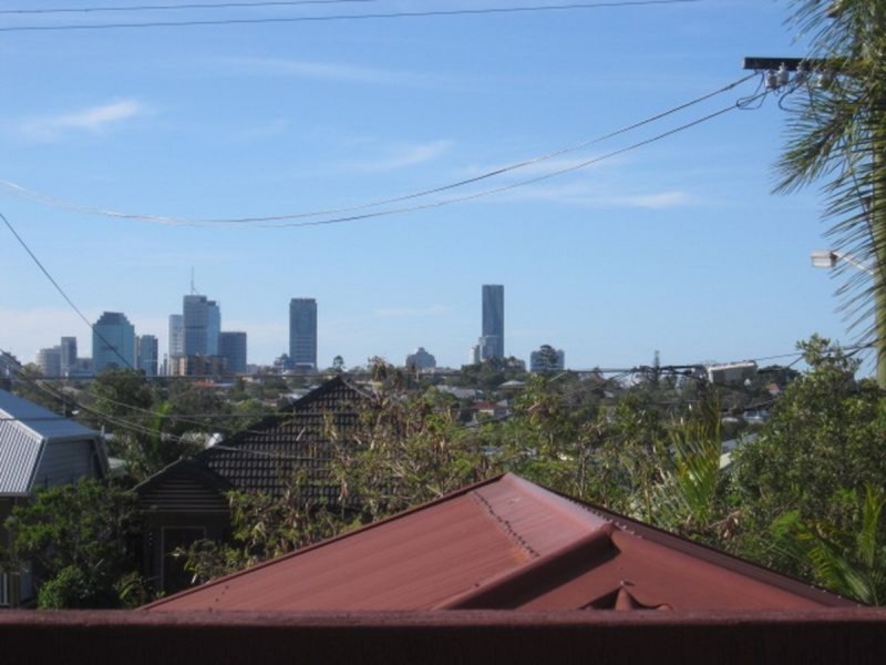 2/37 Ninth Avenue, Coorparoo QLD 4151