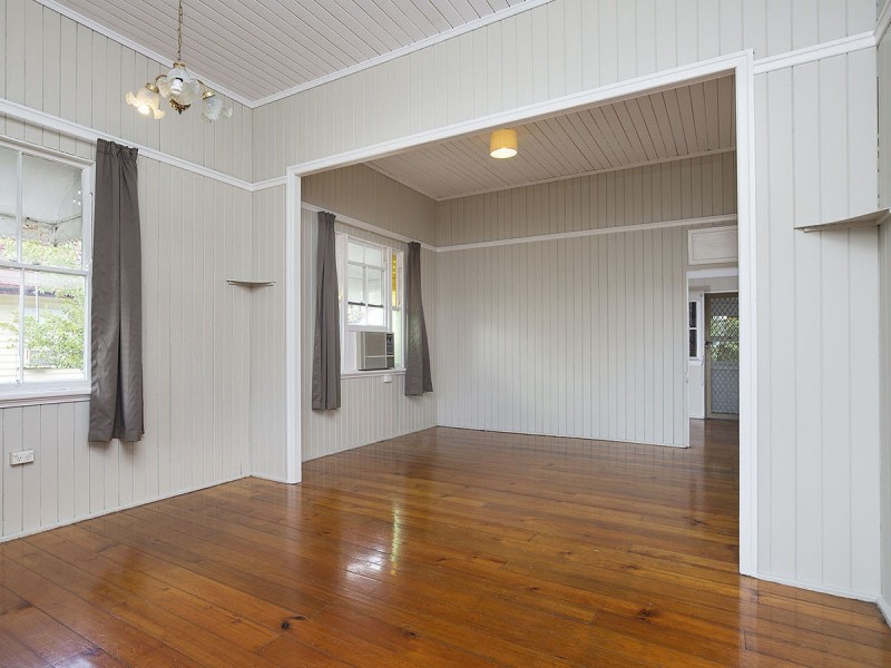 63 Chaucer Street, Moorooka QLD 4105