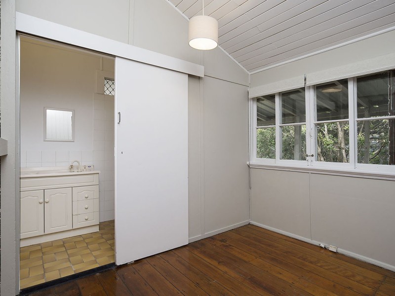 63 Chaucer Street, Moorooka QLD 4105