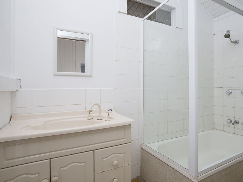 63 Chaucer Street, Moorooka QLD 4105