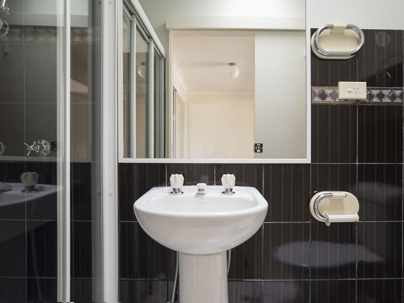 7/11 Shakespeare Street, Coorparoo QLD 4151