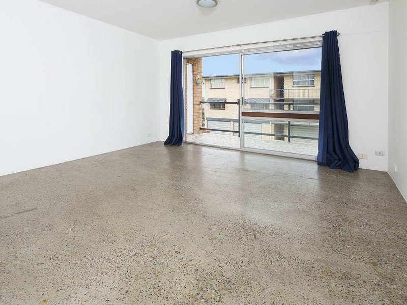 2/16 Rialto Street, Coorparoo QLD 4151