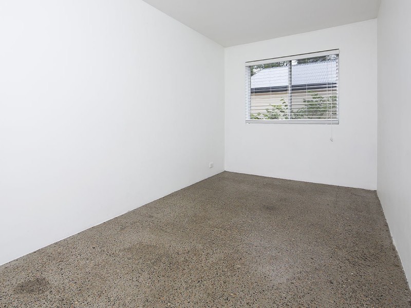 2/16 Rialto Street, Coorparoo QLD 4151