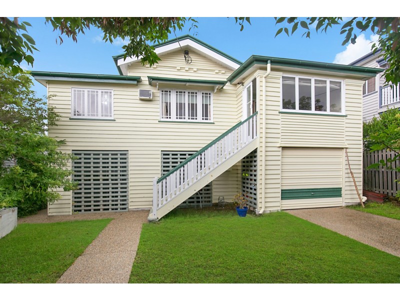 22 Nellie Street, Camp Hill QLD 4152