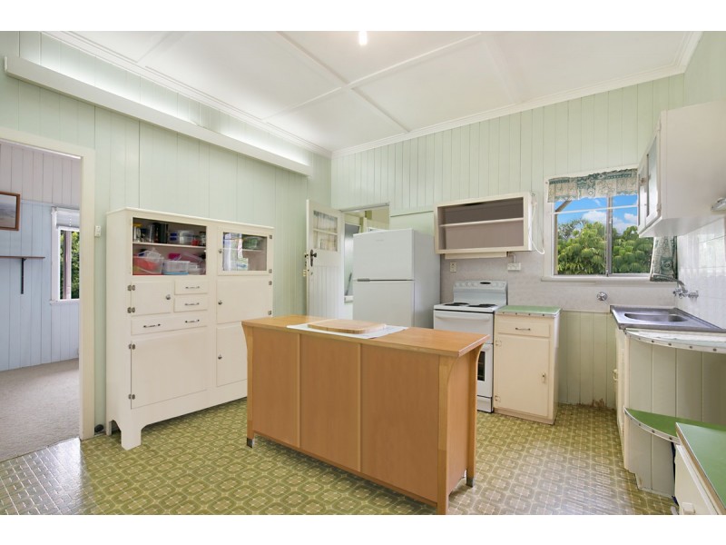 22 Nellie Street, Camp Hill QLD 4152