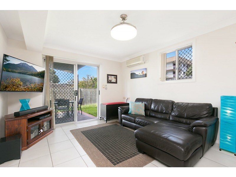6/33 Derby Street, Coorparoo QLD 4151