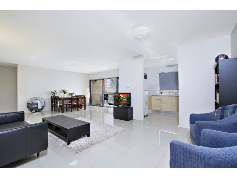 1/39 Kirkland Avenue, Coorparoo QLD 4151