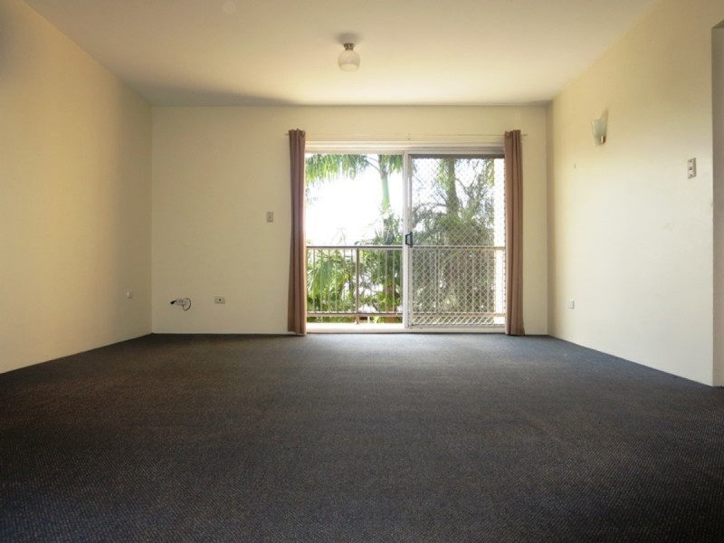 2/42 Pembroke Road, Coorparoo QLD 4151