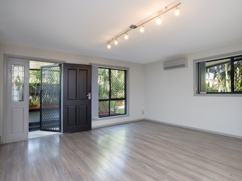 3/20 Robinson Street, Coorparoo QLD 4151
