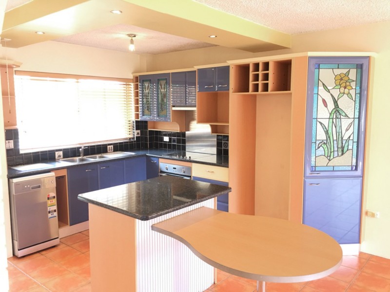 3/32 Macaulay Street, Coorparoo QLD 4151