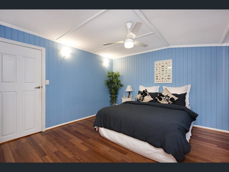 80 Abbotsleigh Street, Holland Park QLD 4121