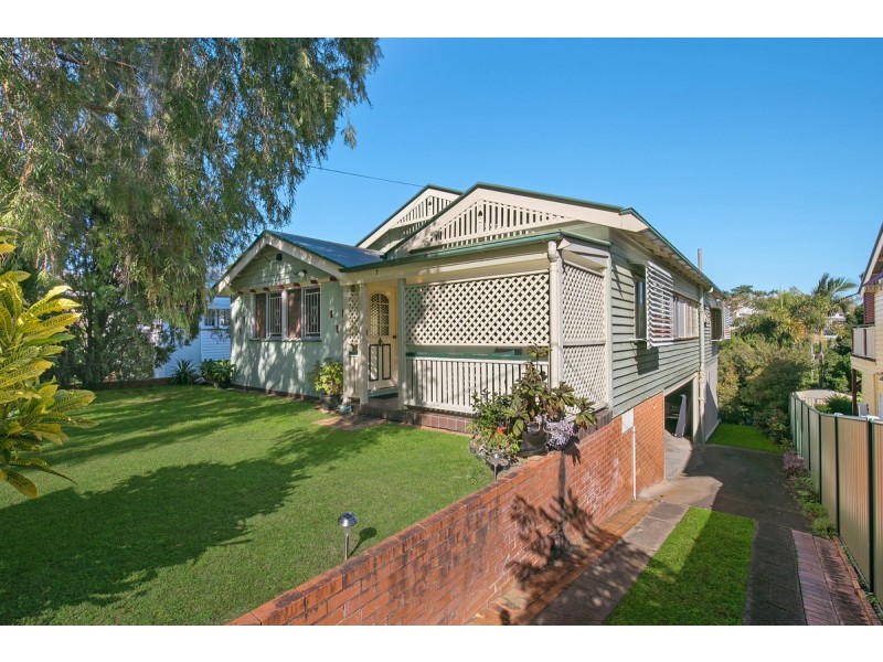 7 Brae Street, Coorparoo QLD 4151