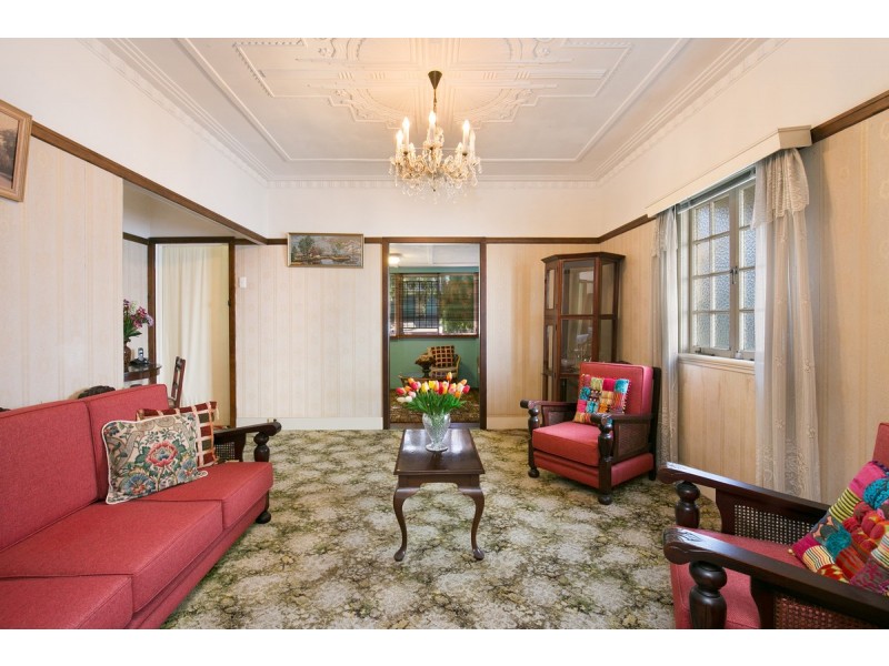 7 Brae Street, Coorparoo QLD 4151