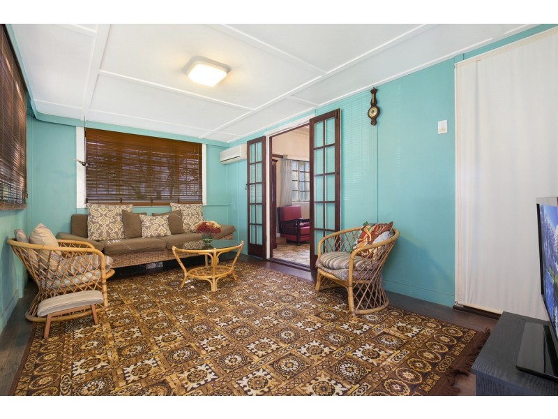 7 Brae Street, Coorparoo QLD 4151