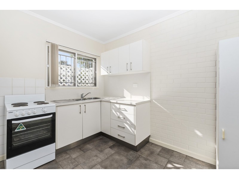 4/8 Boongall Road, Camp Hill QLD 4152