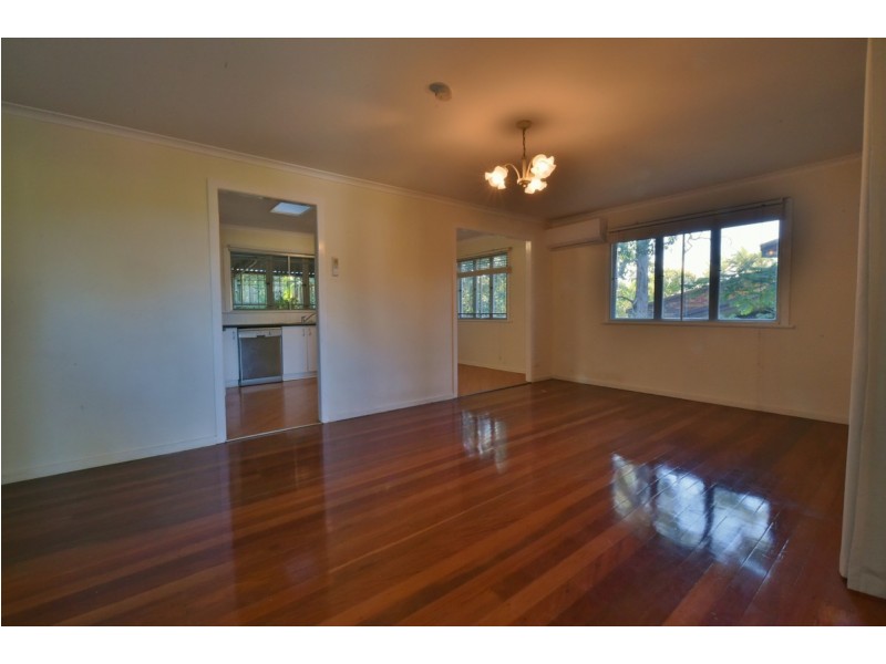 596 D’Arcy Road, Carina QLD 4152