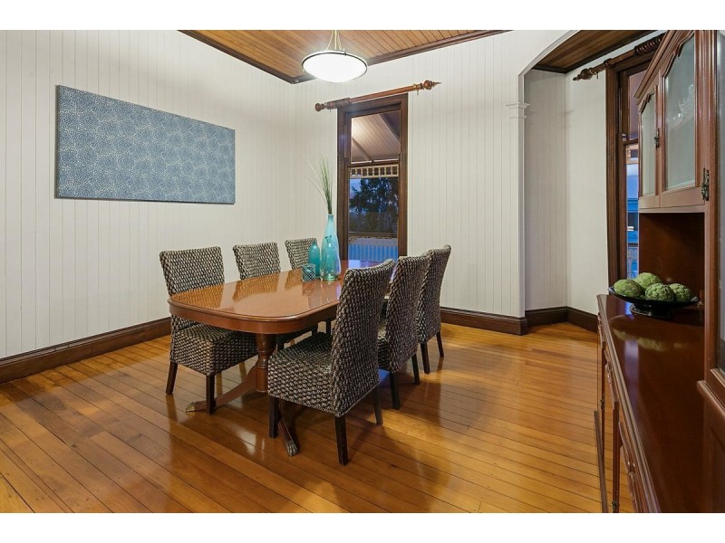 74 Wylie Avenue, Coorparoo QLD 4151