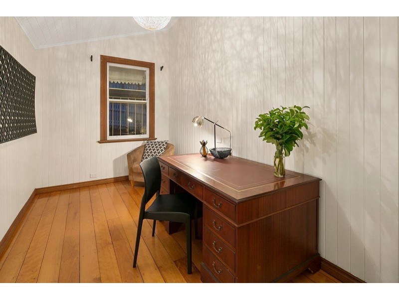 74 Wylie Avenue, Coorparoo QLD 4151