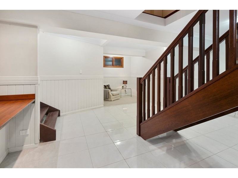 74 Wylie Avenue, Coorparoo QLD 4151