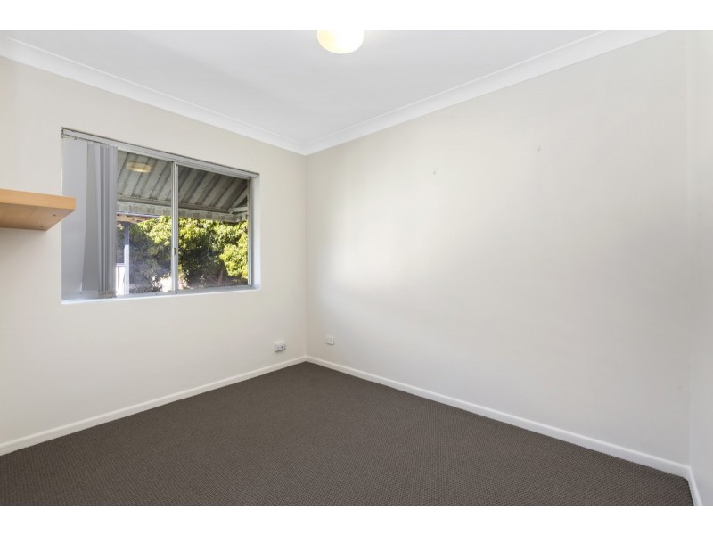 2/23 Macaulay Street, Coorparoo QLD 4151