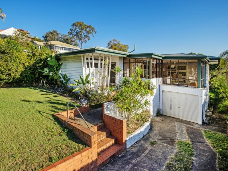 7 Spica Street, Coorparoo QLD 4151