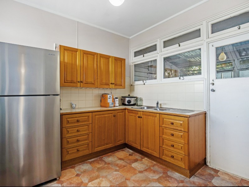 7 Spica Street, Coorparoo QLD 4151