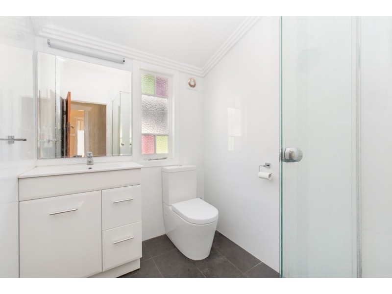 92 Cavendish Road, Coorparoo QLD 4151