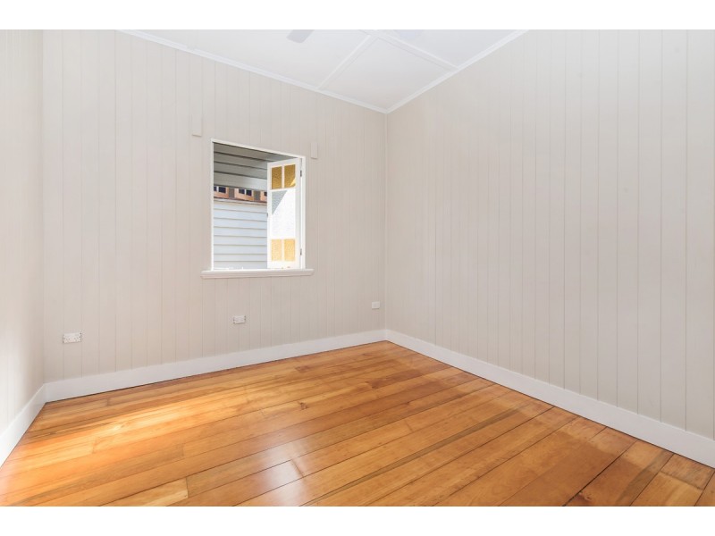 92 Cavendish Road, Coorparoo QLD 4151