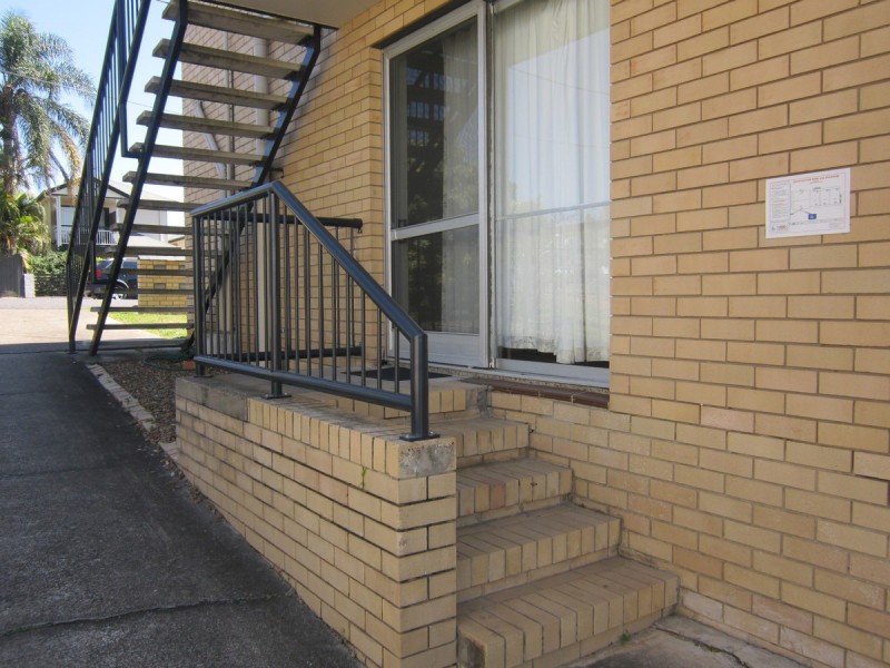 1/8 Wilton Terrace, Yeronga QLD 4104