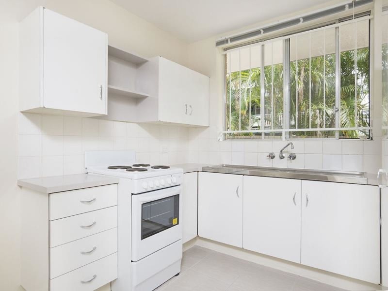 1/33 Dansie Street, Greenslopes QLD 4120