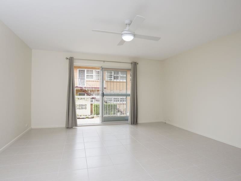 1/33 Dansie Street, Greenslopes QLD 4120
