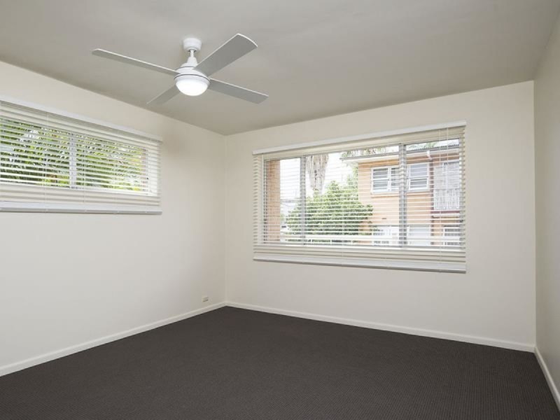 1/33 Dansie Street, Greenslopes QLD 4120