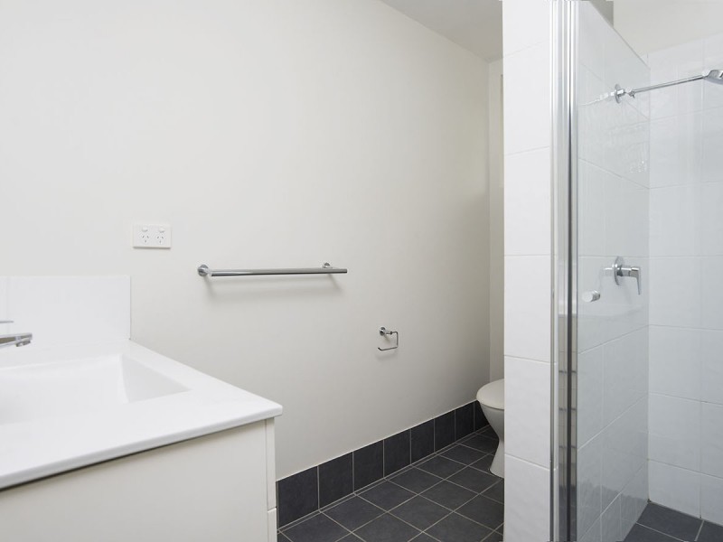 1/33 Dansie Street, Greenslopes QLD 4120