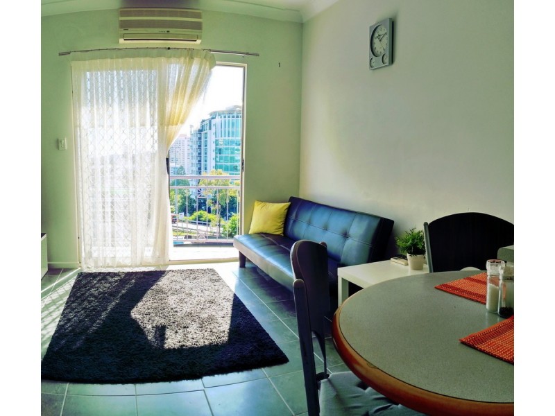 10/446 Main Street, Kangaroo Point QLD 4169