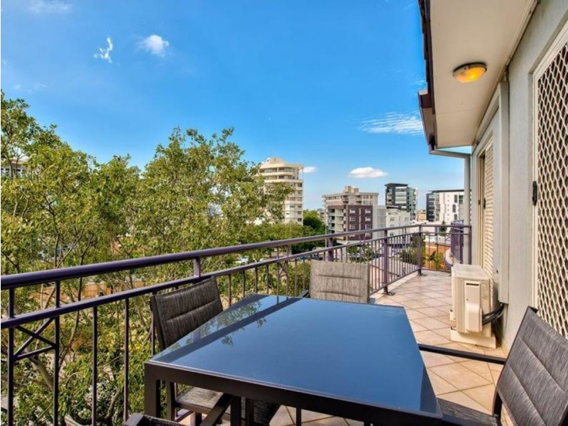 10/446 Main Street, Kangaroo Point QLD 4169