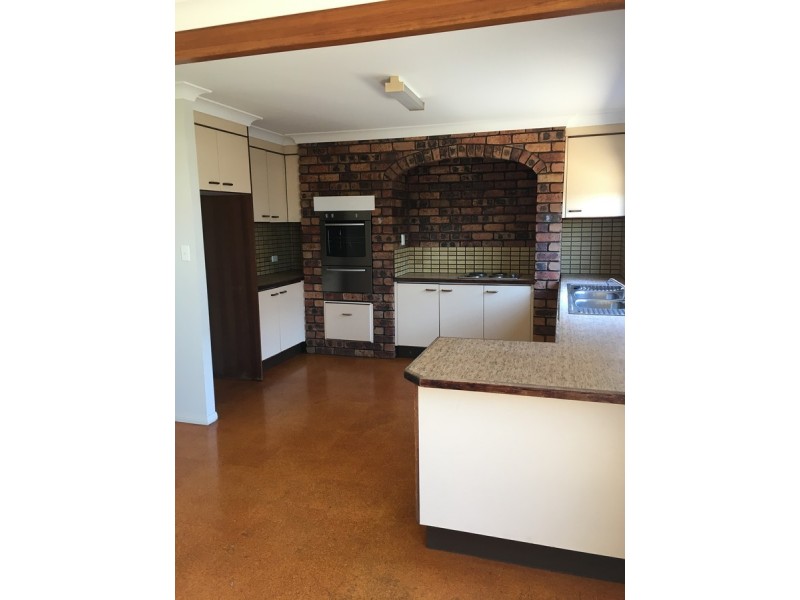 70 Bridgnorth Street, Carindale QLD 4152