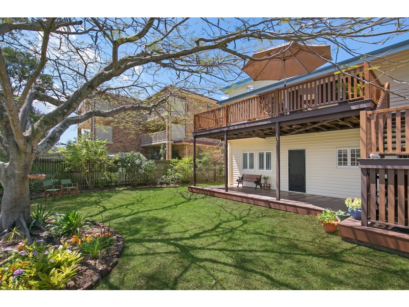 40 Robinson Street, Coorparoo QLD 4151